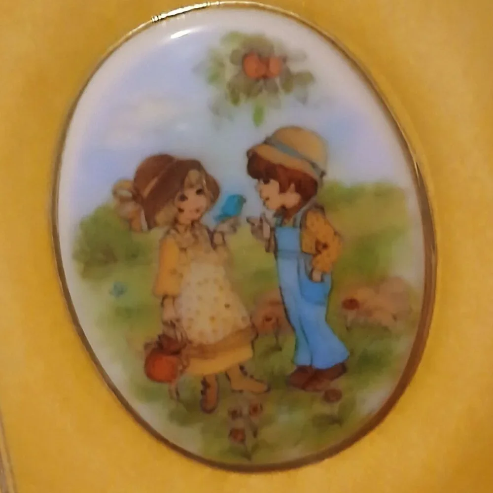 Vintage 1974 Hallmark Hardcover Book, The Gold Of Friendship GUC - Picture 4 of 6